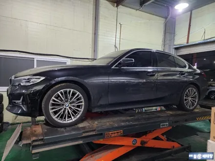 BMW320i 컷팅복원 & 한국 벤투스 컴포트 타이어 교환 [휠손상복원][휠타이어전문] / 인천 서구 금곡동