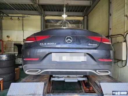 벤츠 CLS400d 유광블랙 복원 [휠손상복원][가까운휠복원] / 인천 서구 금곡동