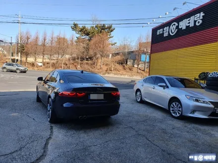 제규어 XF20D 크렉수리 & 중고타이어교환[휠타이어][휠복원비용할인이벤트] / 인천 서구 금곡동