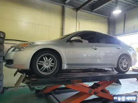 닛산 알티마 순정 중고휠 타이어교환[인치다운][굴절][순정휠전문점] / 인천 서구 금곡동