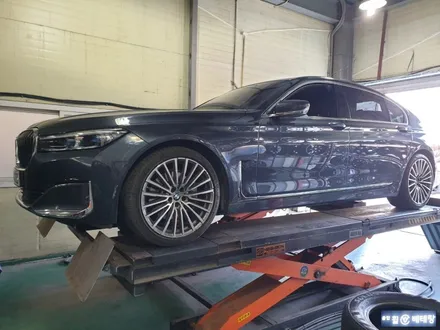 BMW 730Ld 컷팅복원[휠수리복원][휠손상] / 인천 서구 금곡동