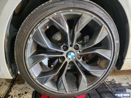 BMW320D 유광블랙복원 [휠손상복원][휠복원잘하는곳] / 인천 서구 금곡동