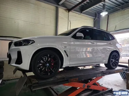 BMW NEW X3 유광블랙 순정복원 [휠손상복원][대차서비스] / 인천 서구 금곡동