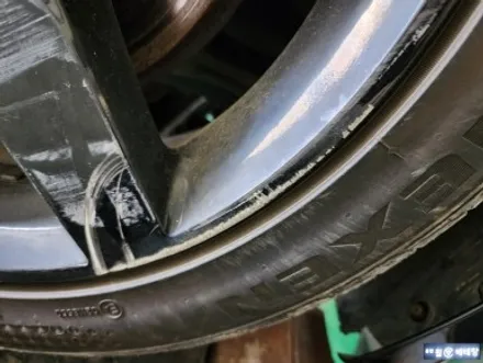 재규어 XE 20d R-sport 유광블랙 복원 [가까운휠복원][일산휠복원] / 인천 서구 금곡동