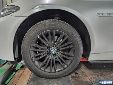 BMW 520d 유광블랙 복원 [휠수리복원][도장손상] / 인천 서구 금곡동