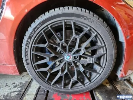 BMW M4 컨버터블 무광블랙 복원 [휠긁힘][휠복원잘하는곳] / 인천 서구 금곡동