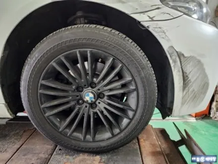 BMW 520d 유광블랙 복원 [휠수리복원][도장손상] / 인천 서구 금곡동