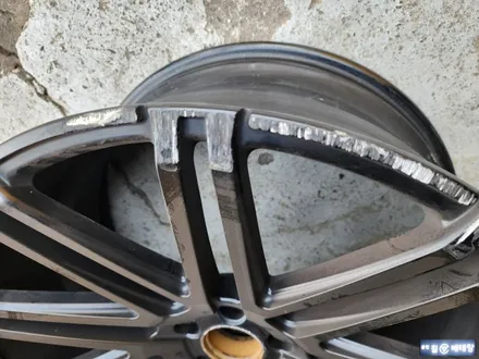 BMW760LD 22인치 무광블랙복원 [휠복원잘하는곳][고품격휠복원] / 인천 서구 금곡동