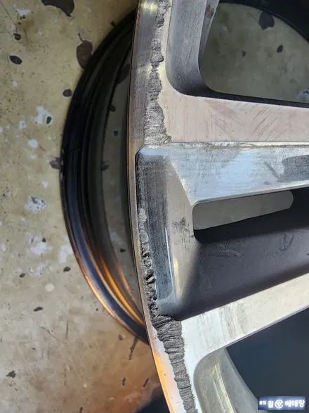 BMW 420i 쿠페 유광블랙 복원 & 중고타이어 교환 [휠손상복원][유광블랙맛집] / 인천 서구 금곡동