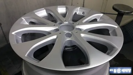 벤츠 NEW E220D 순정복원 [인천순정휠복원][김포휠수리복원] / 인천 서구 금곡동