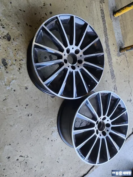 벤츠C45amg 굴절수리, 중고타이어교환 [휠복원][중고타이어많은곳] / 인천 서구 금곡동