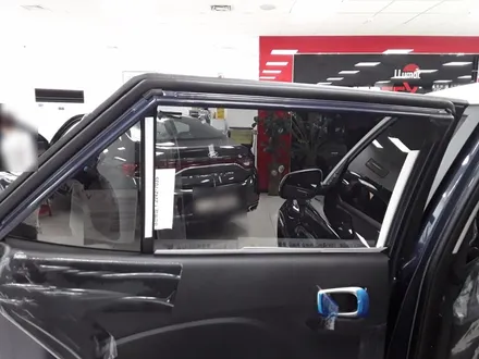 소형 SUV 베뉴, 잘어울리는 루마썬팅 래티튜드와 아티젠 / 서울 동대문구 장안동