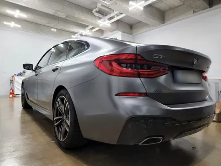BMW 6GT 사틴다크그레이 전체랩핑 대전랩핑 6gt랩핑 / 대전 도안동