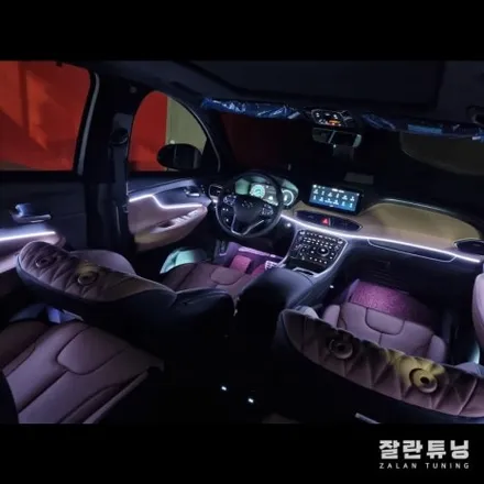 더뉴싼타페TM엠비언트 깔끔하고 스포티하게 실내튜닝 차분한 단색과 알록달록 무빙을 한번에 평택안성 잘란튜닝 / 경기 안성