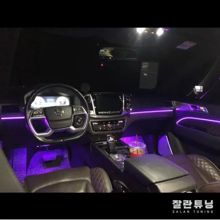 올 뉴 렉스턴 엠비언트 실내 무드등으로 투박한SUV에 감성추가요~ / 경기 안성