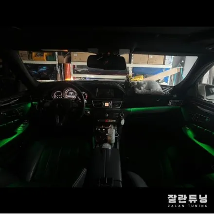 벤츠E클래스W212 순정엠비언트는 너무 약하지않아?? 광량업으로 존재감 확실하게!! 평택안성 엠비언트 잘란튜닝 / 경기 안성