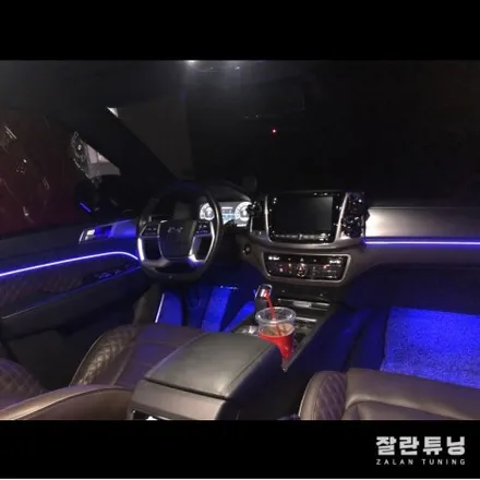 올 뉴 렉스턴 엠비언트 실내 무드등으로 투박한SUV에 감성추가요~ / 경기 안성