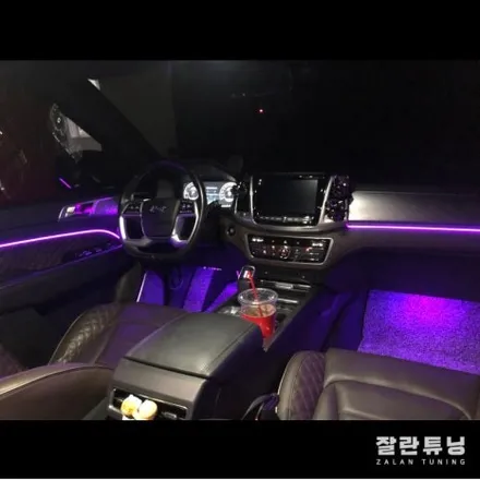 올 뉴 렉스턴 엠비언트 실내 무드등으로 투박한SUV에 감성추가요~ / 경기 안성
