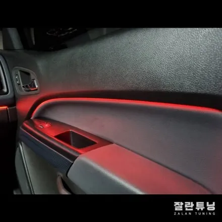 쉐보레 콜로라도 엠비언트 투박한 픽업트럭도 무드등이 있다면? / 경기 안성