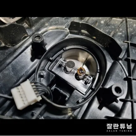 BMW 5시리즈G30 엔젤아이황변 고장수리 평택BMW 주간주행등 황변수리 데이라이트황변 수리미등황변 수리 / 경기 안성