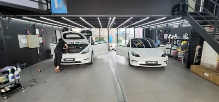 김포 신차패키지 전문점 제노사이드 테슬라 모델Y 모델3 썬팅 블랙박스 보조배터리 시공 / 김포시 장기동