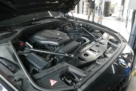 김포 장기동 엔진오일 합성유 전문샵[제노사이드] BMW 5시리즈  합성엔진오일 + 디퍼런셜오일 교체! / 김포시 장기동