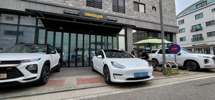 김포 신차패키지 전문점 제노사이드 테슬라 모델Y 모델3 썬팅 블랙박스 보조배터리 시공 / 김포시 장기동