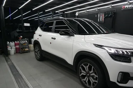 김포 장기동 튜닝 랩핑 토탈튜닝샵 [제노사이드] 기아 셀토스 맛집  셀토스엠블럼튜닝 + 실내가죽랩핑 + 브렌톤3세대 + 투톤랩핑 시공 / 김포시 장기동