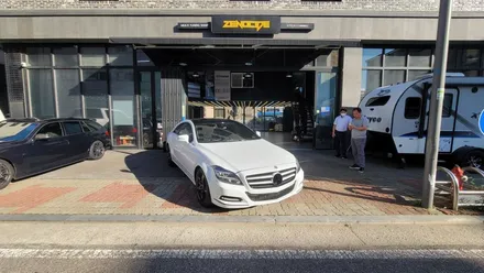 김포 랩핑 전문점 제노사이드 벤츠 W218 CLS250 CDI 3M2080 유광화이트골드스파클 전체랩핑 / 크롬죽이기 / 휠스크레치복원도색 / 김포시 장기동