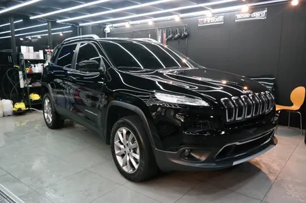 JEEP 체로키 검정차량 도장면 잔기스 와 죽은 광/채도 로 인한 스트레스! 김포 장기동 제노사이드 에서 광택 + 파이어볼 이지스로 복원!다시 새롭게 살려낸 새차 같은 내차! / 김포시 장기동
