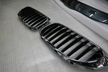 김포 랩핑전문샵 제노사이드 BMW 5시리즈 그릴 부분랩핑/랩핑     3M 유광 블랙 시공으로 스포티함 포인트 주기 / 김포시 장기동