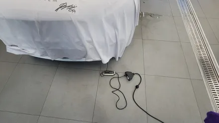 김포 프리미엄 썬팅 전문점 제노사이드 더넥스트스파크 썬팅재시공시원한 블루블랙 컬러의 세인트아모 아쿠아82 열차단썬팅 / 김포시 장기동