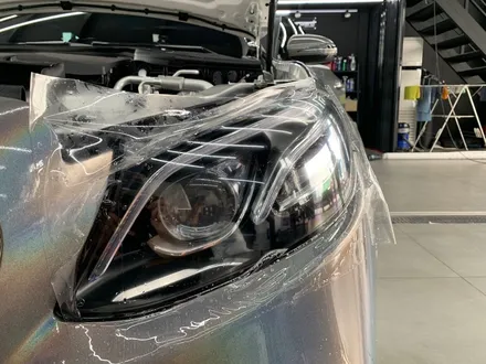 김포랩핑 전문샵 제노사이드 벤츠 E220d 카브리올레 3M 2080 - GP281 Gloss Flip Psychedelic(플립싸이키델릭) 전체랩핑 시공 / 김포시 장기동
