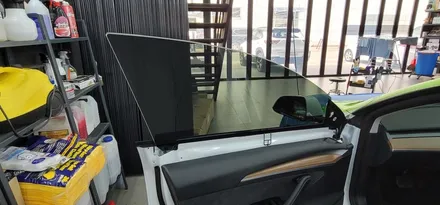 김포 신차패키지 전문점 제노사이드 테슬라 모델Y 모델3 썬팅 블랙박스 보조배터리 시공 / 김포시 장기동