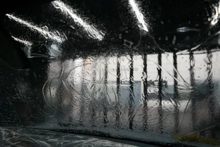 김포썬팅 전문샵 제노사이드 BMW X5 전면 솔라가드 HP30% 시공으로 밝은 시인성 과 우수한 열차단 성능 업그레이드! / 김포시 장기동