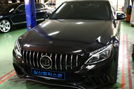 [벤츠] C200 (W205) 우레탄 캘리퍼도색 - 커스텀 메탈릭 블루(개인주문컬러) - 일산멤피스존 - 서울 경기 일산 파주 브레이크 캘리퍼도색 잘하는곳 비용 신형개조 컨버젼 / 파주 운정로