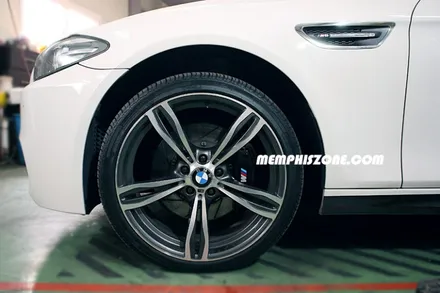 [BMW] 520d (F10) 우레탄 캘리퍼도색 - 리얼 블랙 - 일산멤피스존 - 서울 경기 일산 파주 운정 브레이크 캘리퍼도색 드레스업 튜닝 복원 잘하는곳 비용 / 파주 운정로