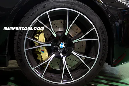 [BMW] F90 M5 우레탄 캘리퍼도색 - 리얼 골드 - 일산멤피스존 - 서울 경기 일산 파주 브레이크 캘리퍼도색 잘하는곳 비용 신형개조 컨버젼 / 파주 운정로