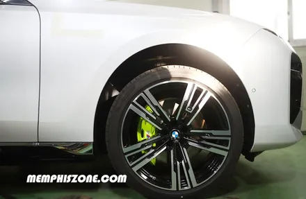 [BMW] i7 (G70e) 브레이크 캘리퍼도색 / 비용 - 플래쉬 옐로우 (형광색) - 일산 멤피스존 - 드레스업 튜닝 파주 운정 / 경기 파주