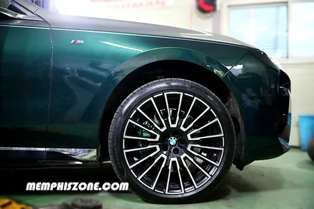 [BMW] i7 캘리퍼도색 - 커스텀 그린 (개인주문컬러) - 일산 멤피스존 수입차전문 - 캘리퍼도색 비용 드레스업 튜닝 / 경기 파주