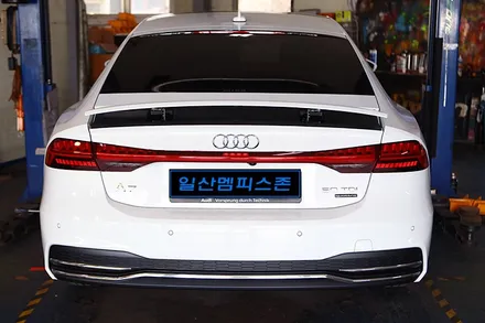 [아우디] A7  50 TDI 우레탄 캘리퍼도색 - 익스트림 레드 - 일산멤피스존 - 서울 경기 일산 파주 브레이크 캘리퍼도색 잘하는곳 비용 튜닝 / 경기 파주