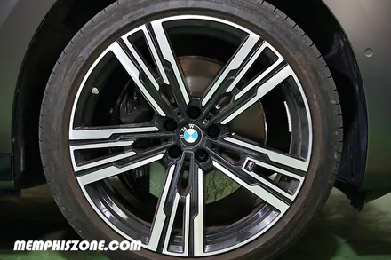 [BMW] i7 (G70) 브레이크 캘리퍼도색 - 메탈릭 블랙 - 일산 멤피스존 드레스업 튜닝 - 캘리퍼도색비용 파주 운정 / 경기 파주
