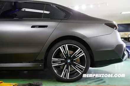[BMW] i7 (G70) 브레이크 캘리퍼도색 - 메탈릭 블랙 - 일산 멤피스존 드레스업 튜닝 - 캘리퍼도색비용 파주 운정 / 경기 파주