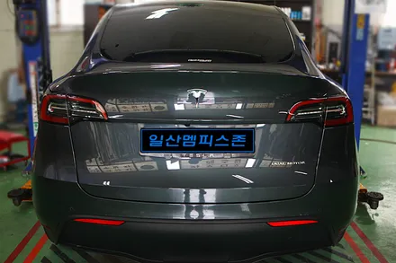 [테슬라] 모델Y 우레탄 캘리퍼도색 - 스카이블루(하늘색) - 일산멤피스존 - 일산 파주 경기 서울 북부 캘리퍼도색 잘하는곳 비용 드레스업 신형개조 컨버젼 / 파주 운정로