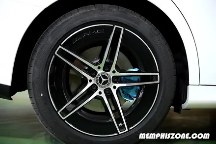 [벤츠] E300(W214) 캘리퍼도색 - 커스텀 스카이블루 - 일산 멤피스존 - 파주 운정 드레스업 튜닝 슈퍼카 전문 / 경기 파주