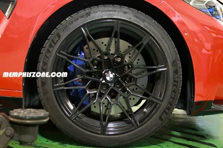 [BMW] M4 (G80) 우레탄 캘리퍼도색 - 커스텀 메탈릭 토마토 레드 - 일산멤피스존 - 서울 경기 일산 파주 운정 브레이크 캘리퍼도색 드레스업 튜닝 복원 잘하는곳 비용 / 파주 운정로