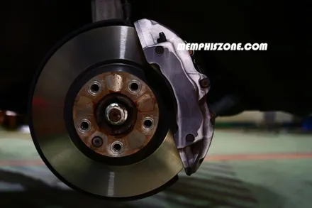 [아우디] Q7 우레탄 캘리퍼도색 - 익스트림 레드 - 일산멤피스존 - 서울 경기 일산 파주 운정 브레이크 캘리퍼도색 드레스업 튜닝 복원 잘하는곳 비용 / 파주 운정로