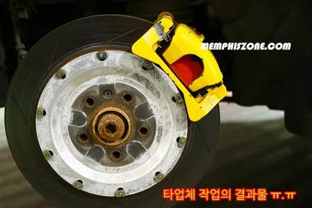 [아우디] A7 캘리퍼도색 재작업 - 익스트림 옐로우 - 일산멤피스존 - 서울 경기 일산 파주 운정 브레이크 캘리퍼도색 복원 잘하는곳 비용 신형개조 컨버젼 / 파주 운정로