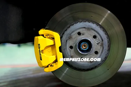 [벤츠] CLS450 (C257) 캘리퍼도색 - 익스트림 옐로우 - 일산멤피스존 - 서울 경기 일산 파주 브레이크 캘리퍼도색 잘하는곳 비용 신형개조 컨버젼 / 파주 운정로