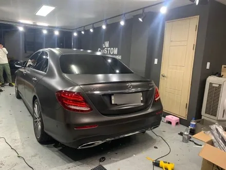 벤츠 E클래스 E300 전체랩핑 시공 / 제이엠커스텀 / 구리시 갈매동